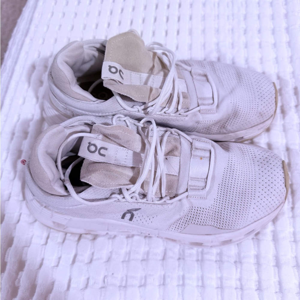 On Cloud  White Sneakers